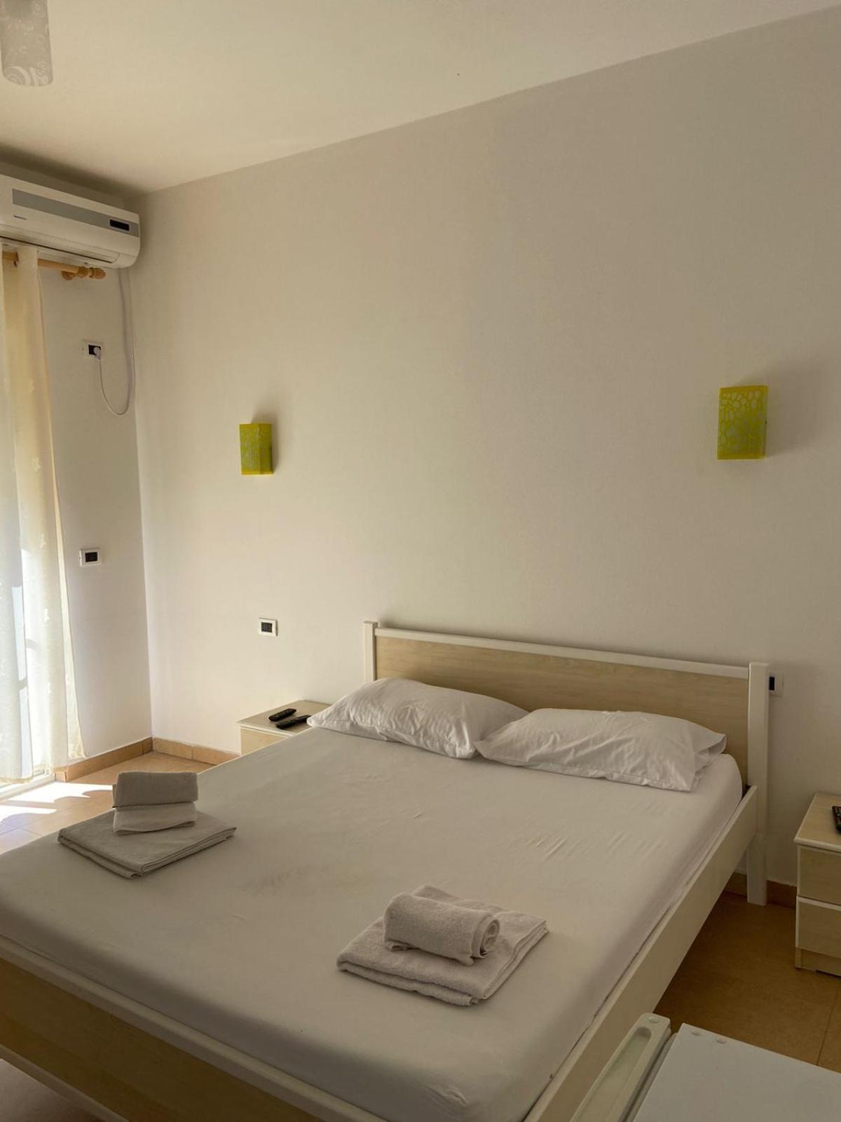 Prestige Hotell Velipojë